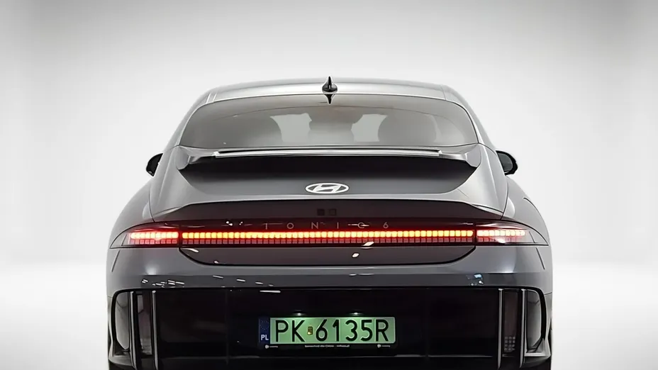 HYUNDAI Ioniq 6 -