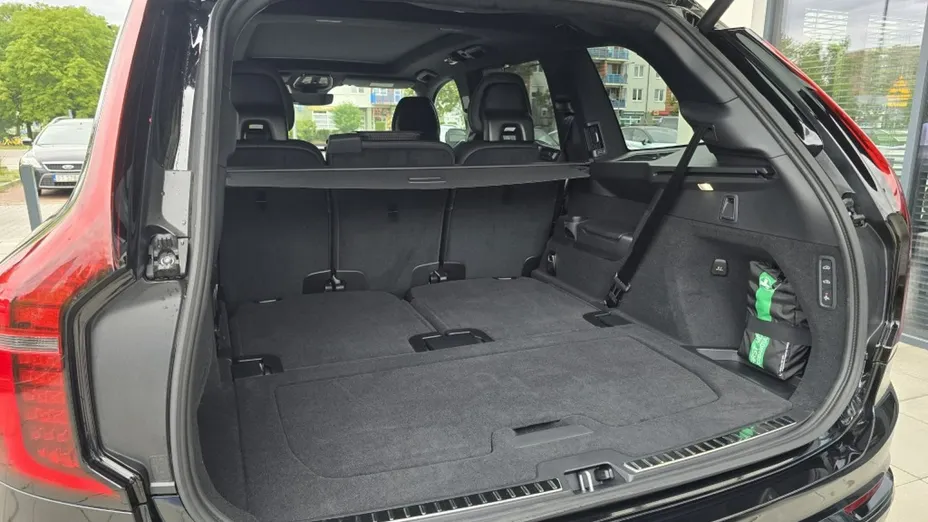 VOLVO XC90 -