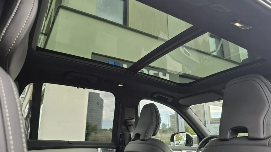 VOLVO XC90 -