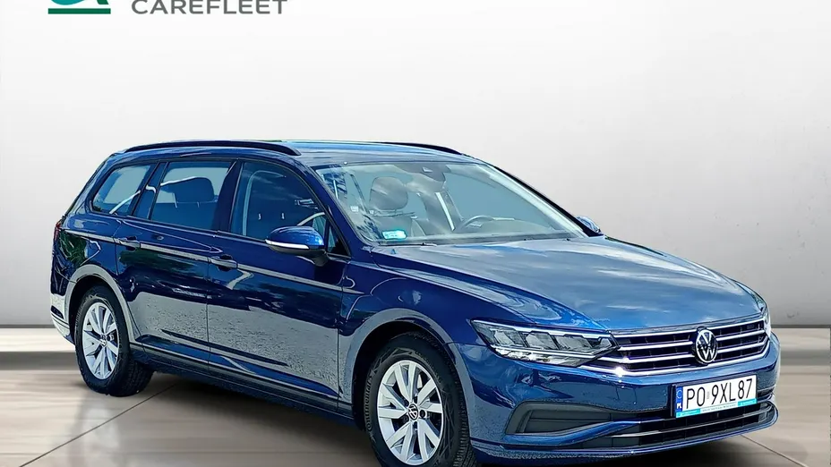 VOLKSWAGEN Passat -