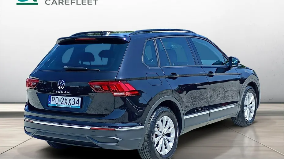 VOLKSWAGEN Tiguan -