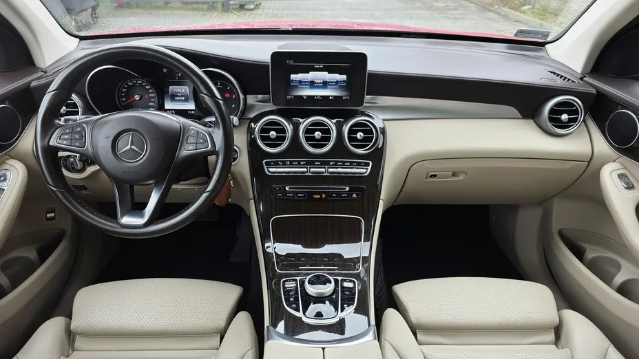 MERCEDES-BENZ GLC -