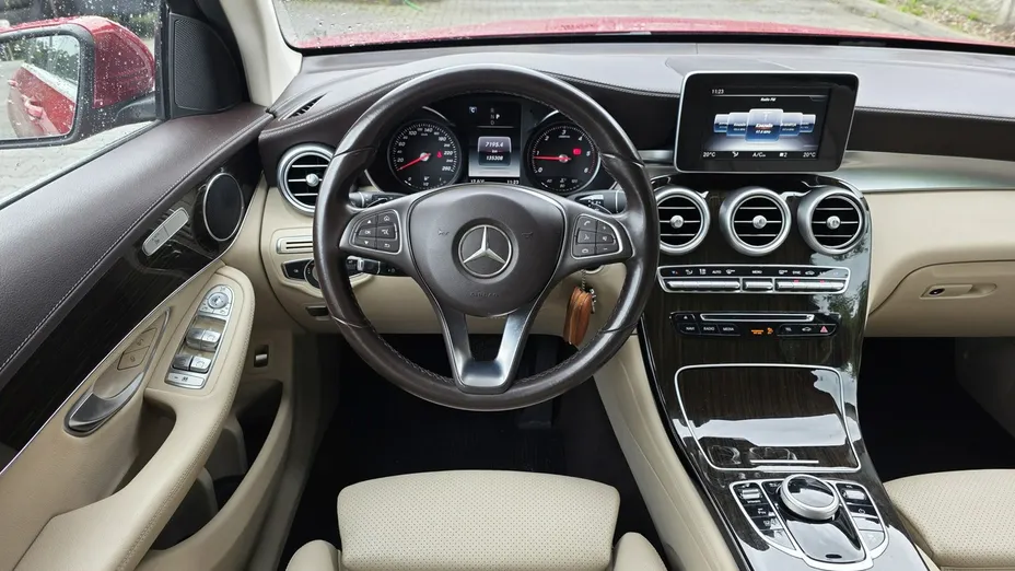 MERCEDES-BENZ GLC -