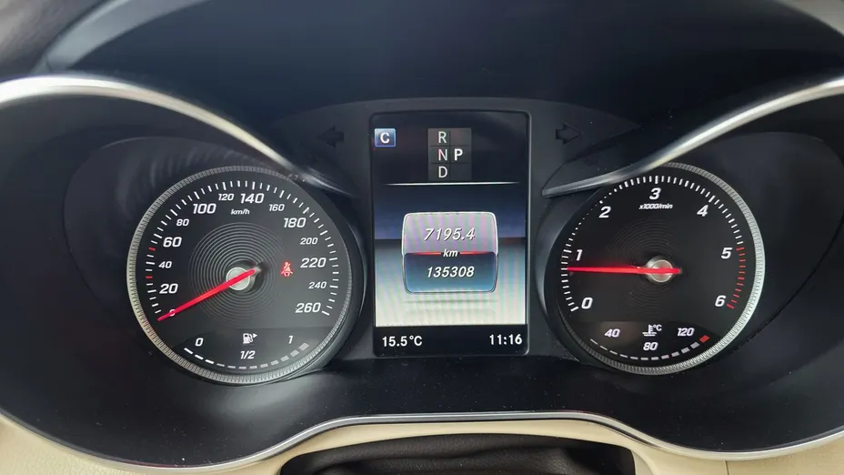 MERCEDES-BENZ GLC -
