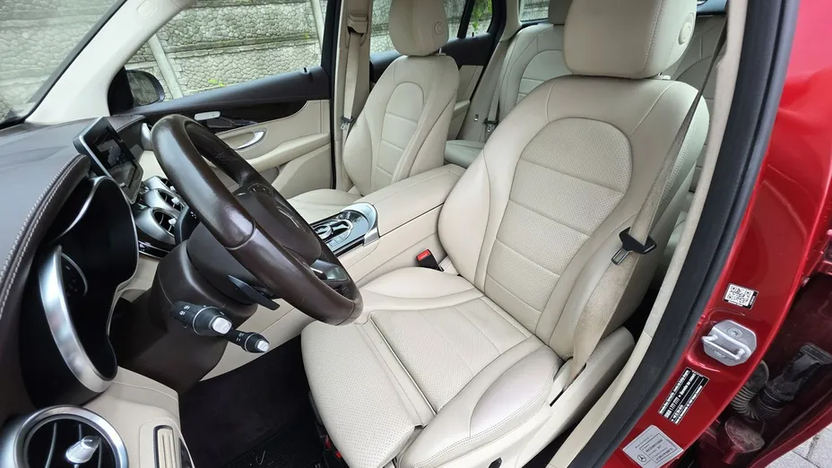 MERCEDES-BENZ GLC -