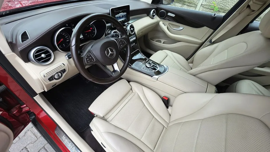 MERCEDES-BENZ GLC -