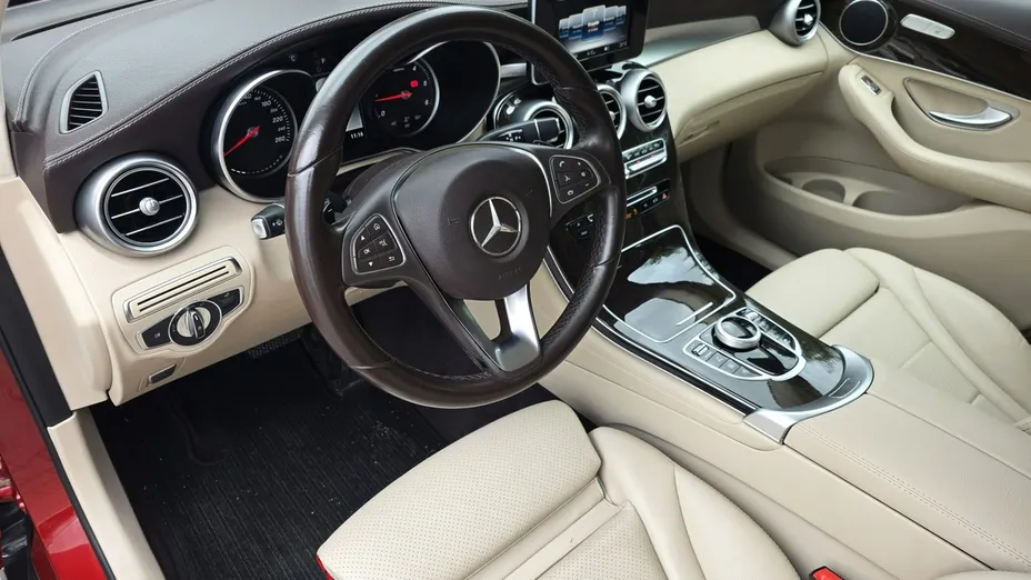 MERCEDES-BENZ GLC -