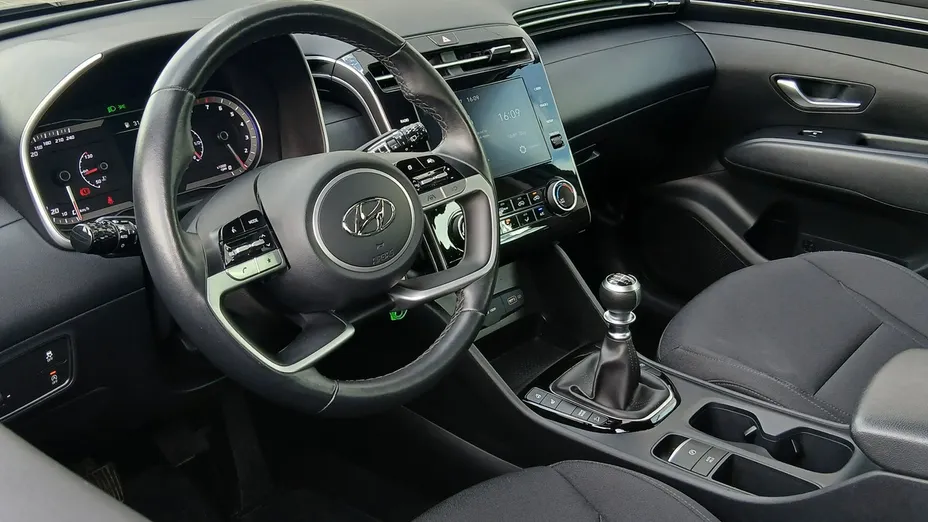 HYUNDAI Tucson -