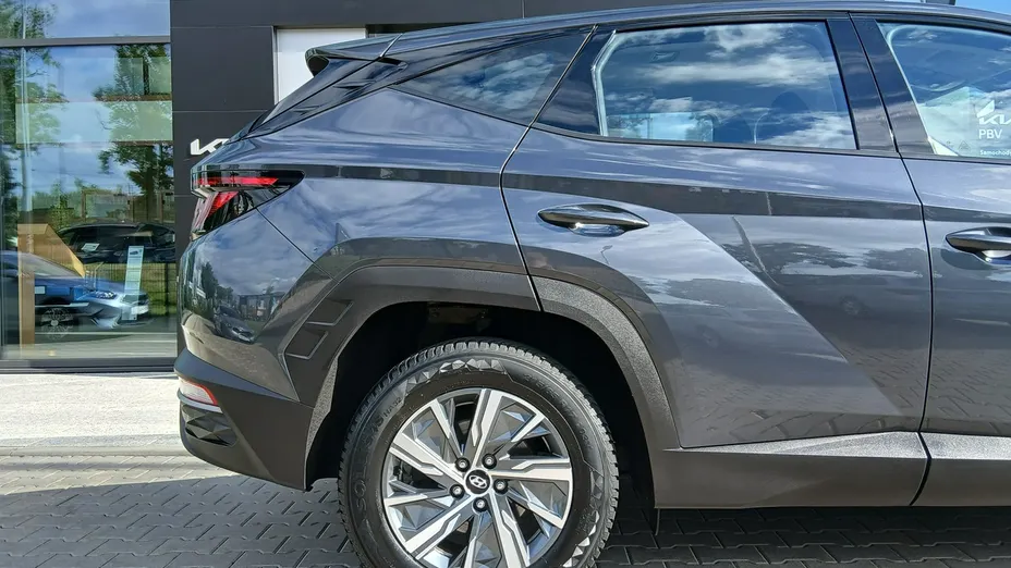 HYUNDAI Tucson -