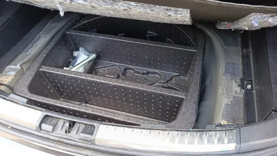 TOYOTA Auris -