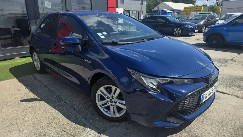 TOYOTA Corolla -