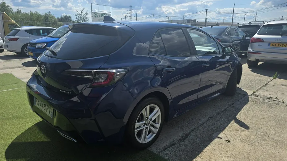 TOYOTA Corolla -