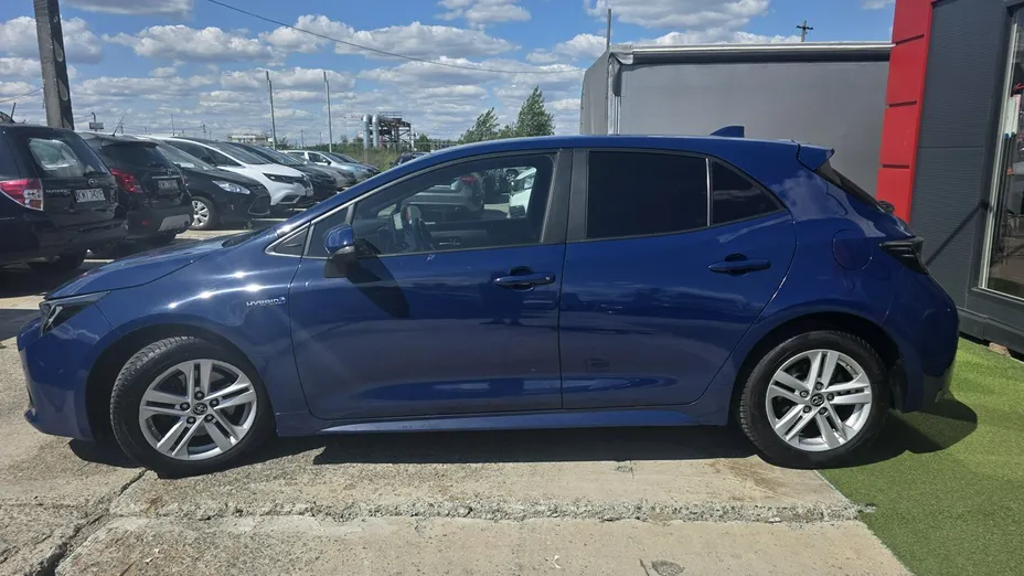 TOYOTA Corolla -