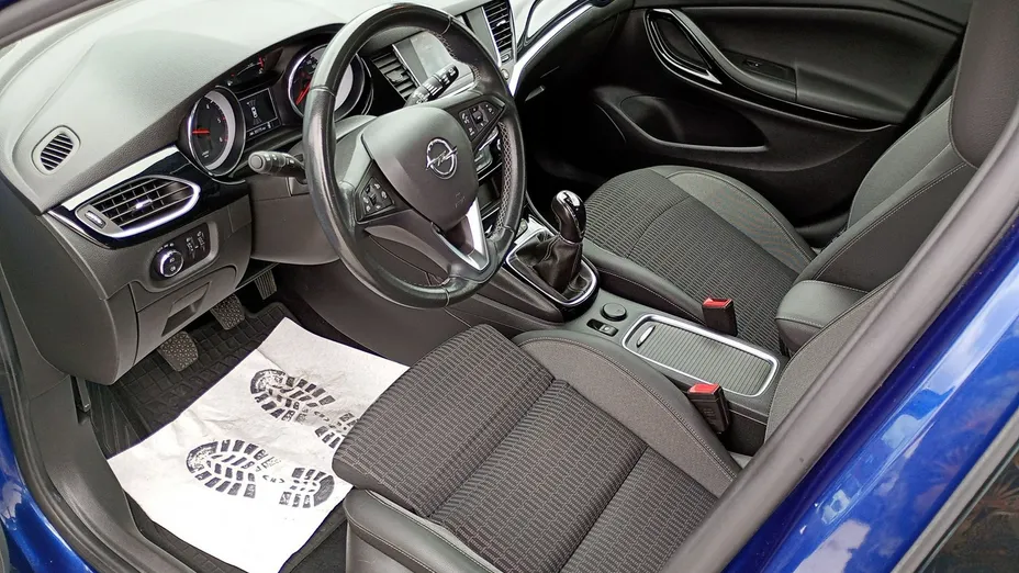 OPEL Astra -