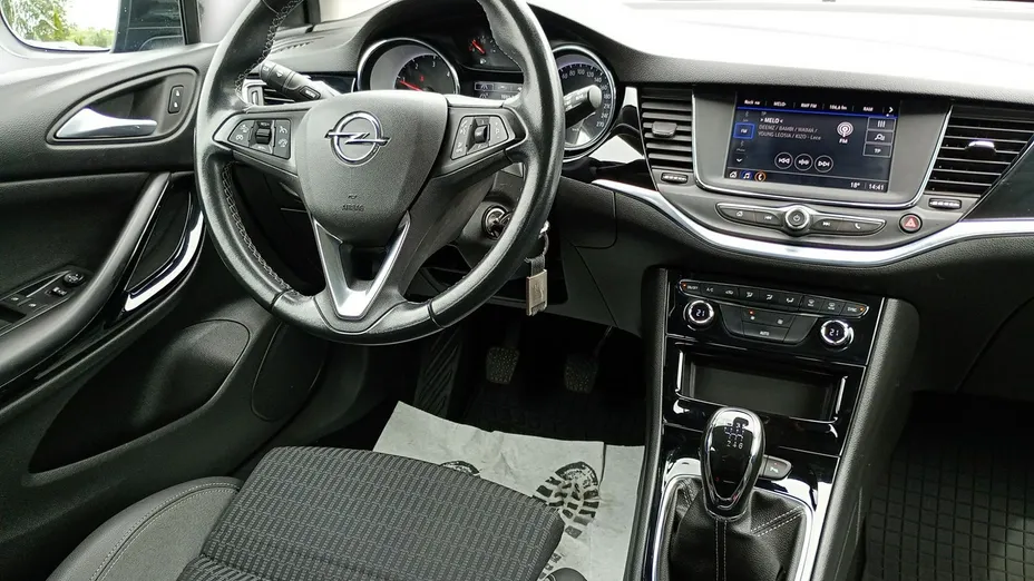 OPEL Astra -
