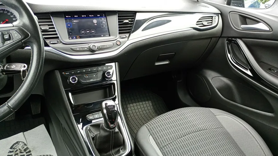 OPEL Astra -