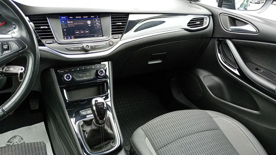 OPEL Astra -
