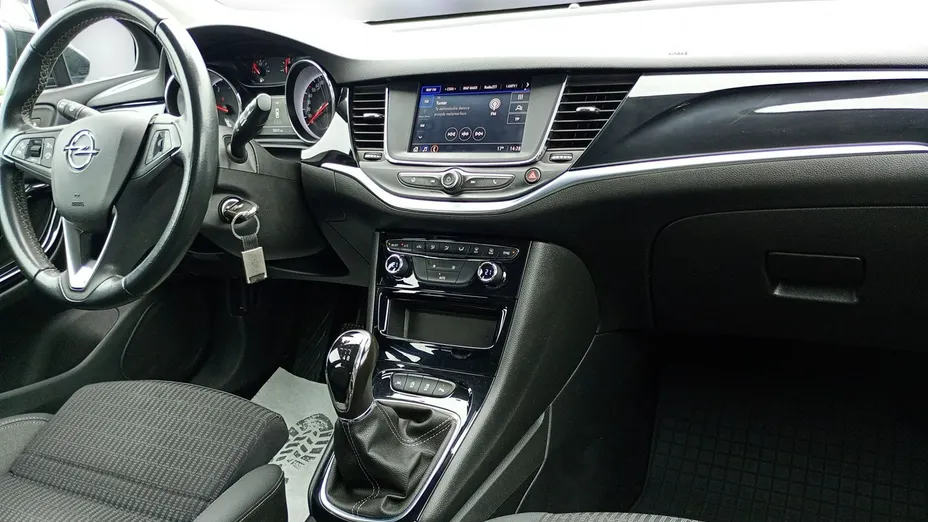 OPEL Astra -