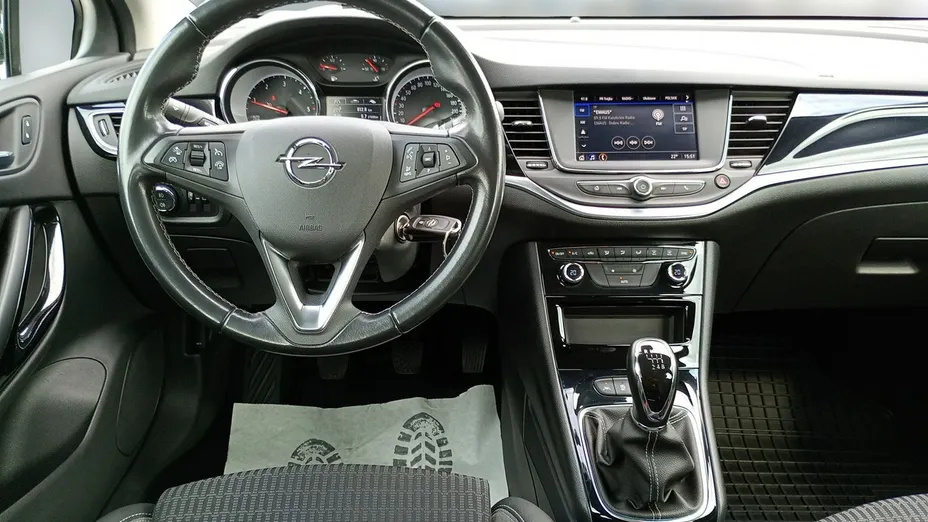 OPEL Astra -