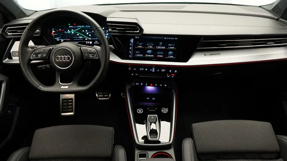 AUDI A3 Limousine -