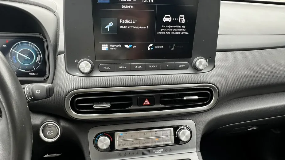 HYUNDAI Kona -