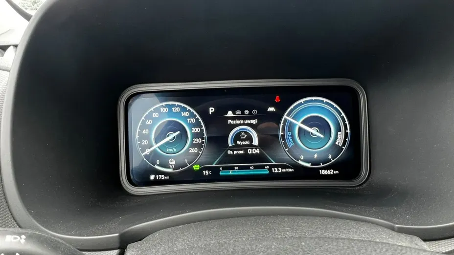 HYUNDAI Kona -