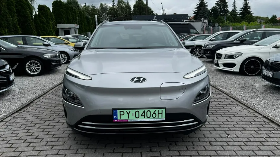 HYUNDAI Kona -
