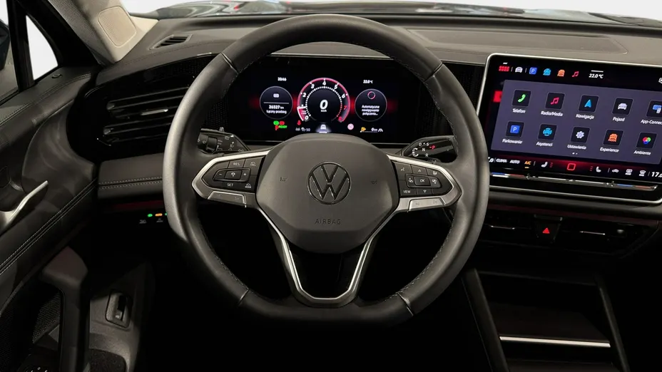 VOLKSWAGEN Tiguan -