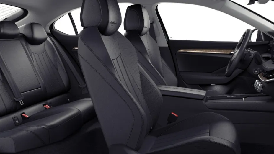 SKODA Superb -