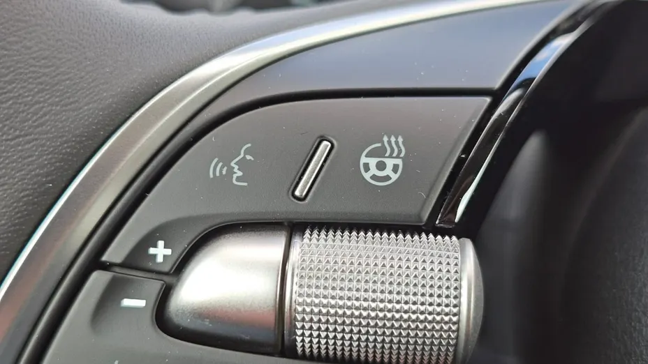 SKODA Superb -