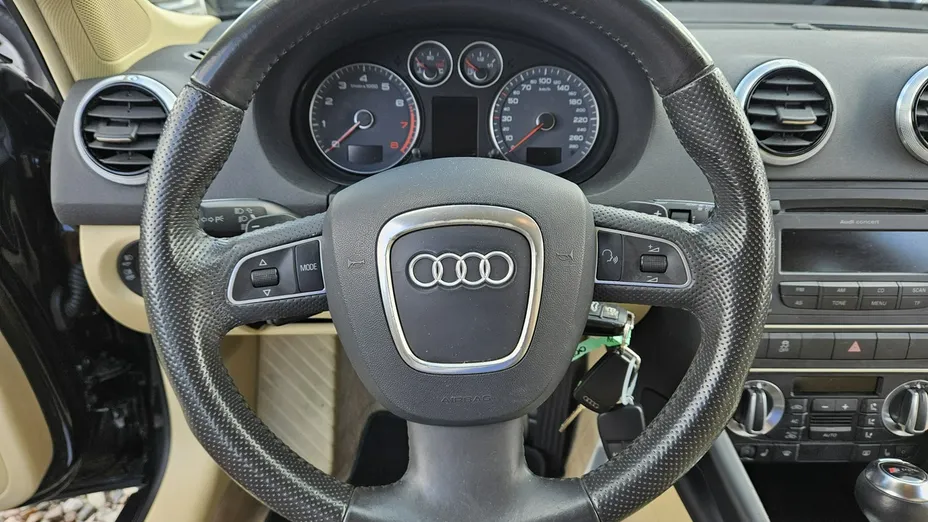 AUDI A3 -