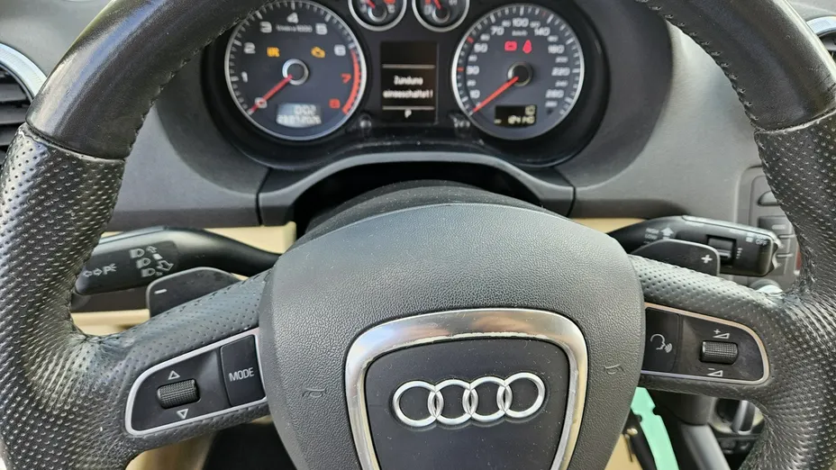 AUDI A3 -
