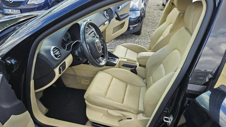 AUDI A3 -