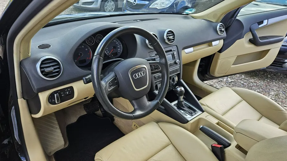 AUDI A3 -