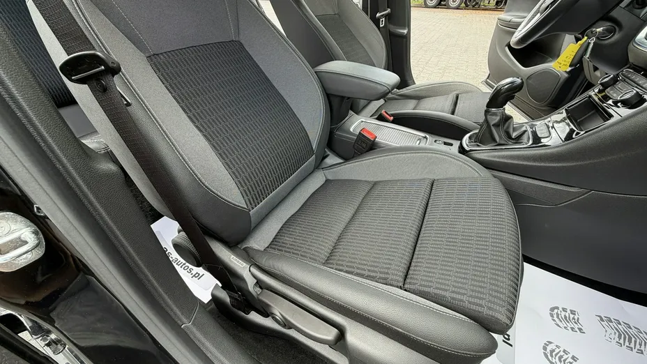 OPEL Astra -