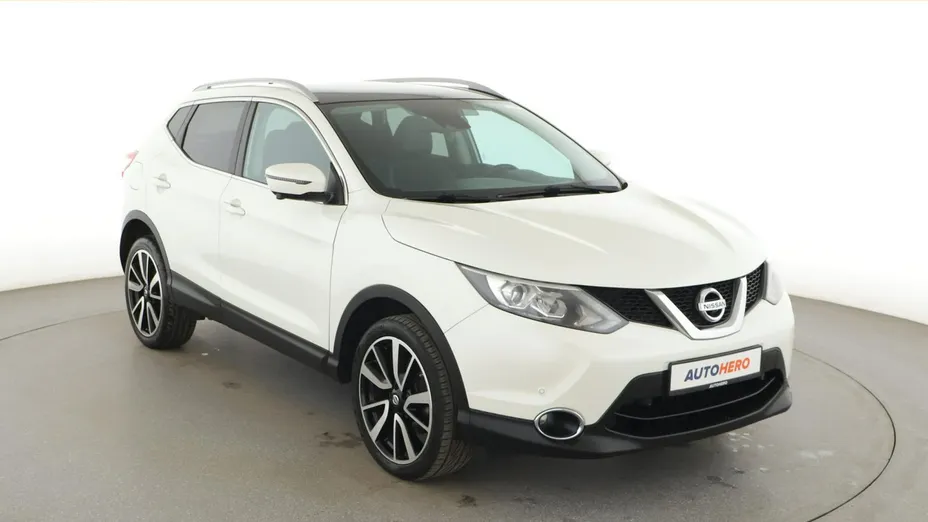 NISSAN Qashqai -