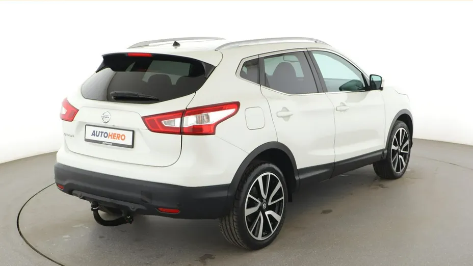 NISSAN Qashqai -