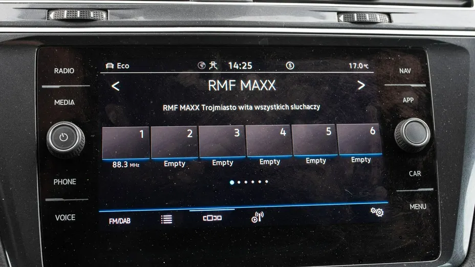 VOLKSWAGEN Tiguan -