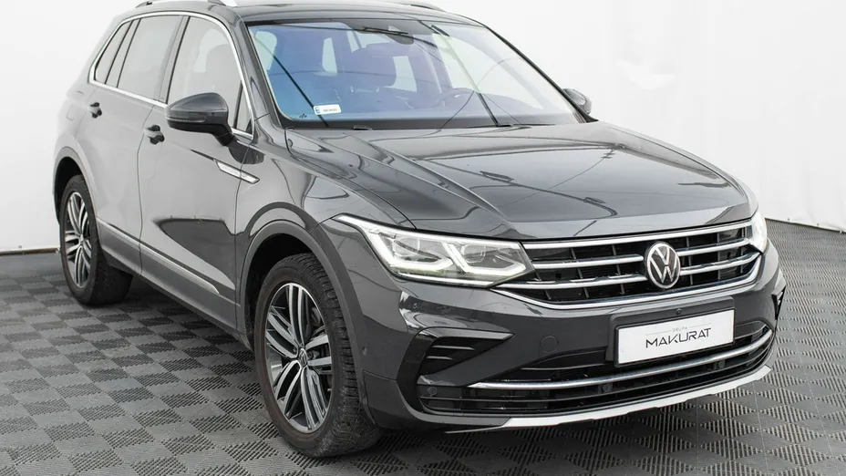 VOLKSWAGEN Tiguan -