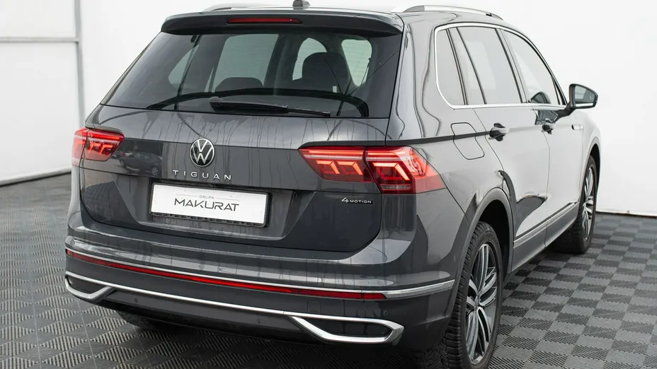 VOLKSWAGEN Tiguan -