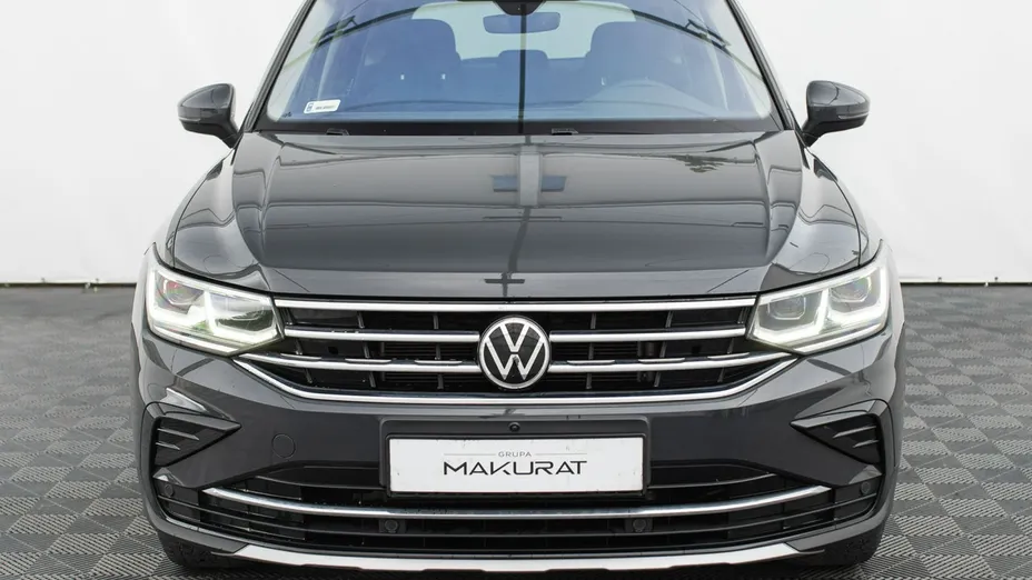 VOLKSWAGEN Tiguan -