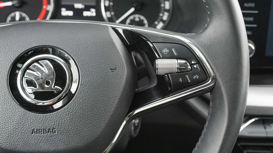 SKODA Octavia -