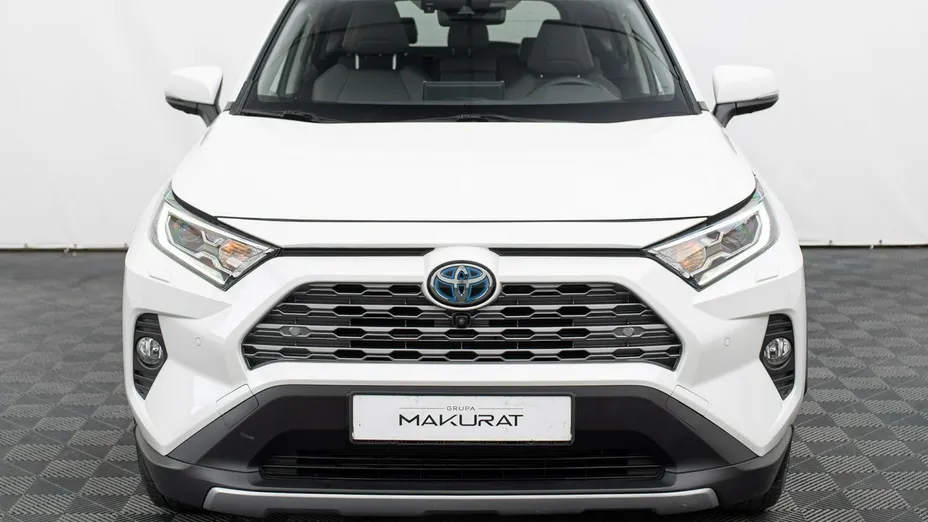 TOYOTA RAV4 -