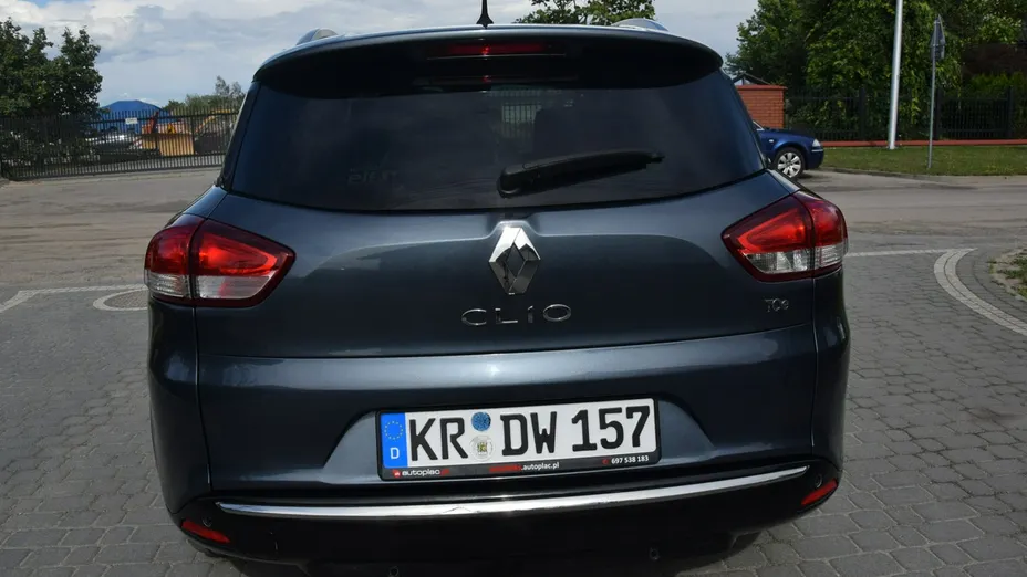 RENAULT Clio -