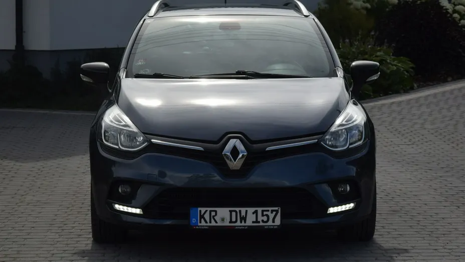 RENAULT Clio -