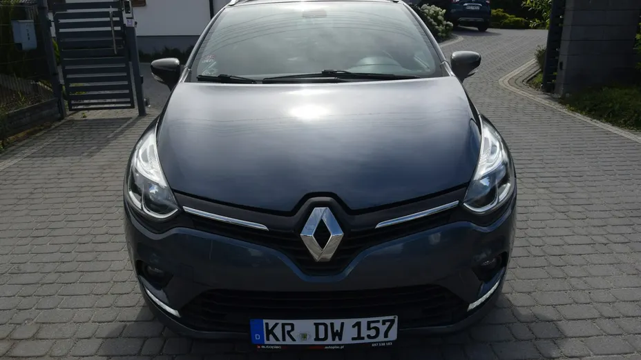 RENAULT Clio -