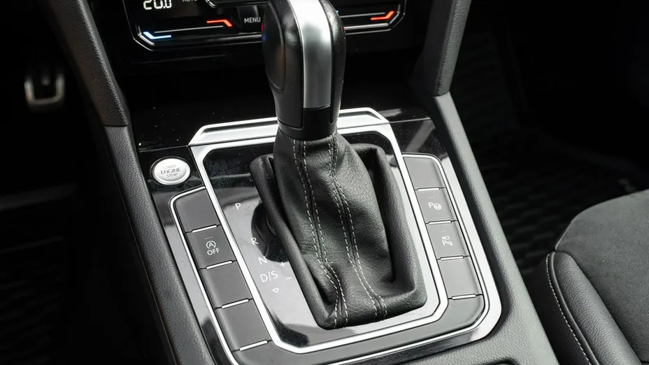 VOLKSWAGEN Arteon -