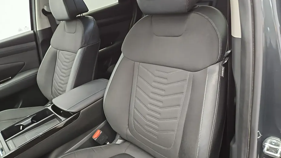 HYUNDAI Tucson -