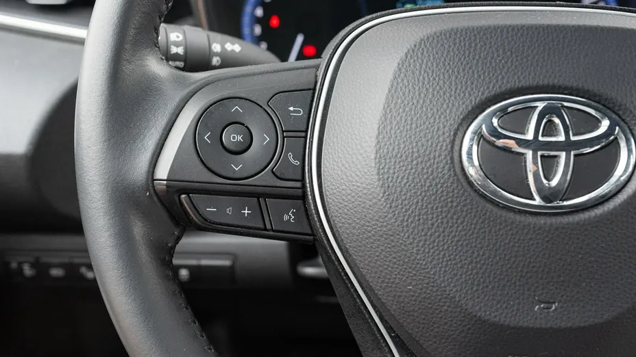 TOYOTA Corolla -