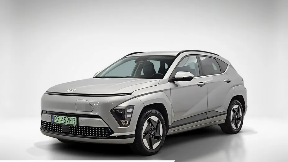 HYUNDAI Kona -